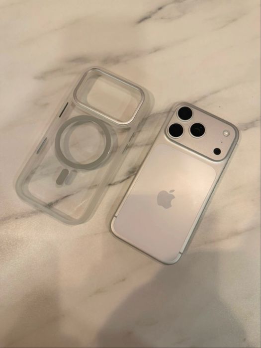 iPhone 17 pro 256gb biały uszkodzony wyświetlacz bateria 100