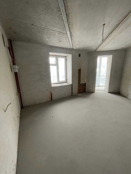 Продаж 1 км квартири на Крушельницькій в центрі у новому будинку