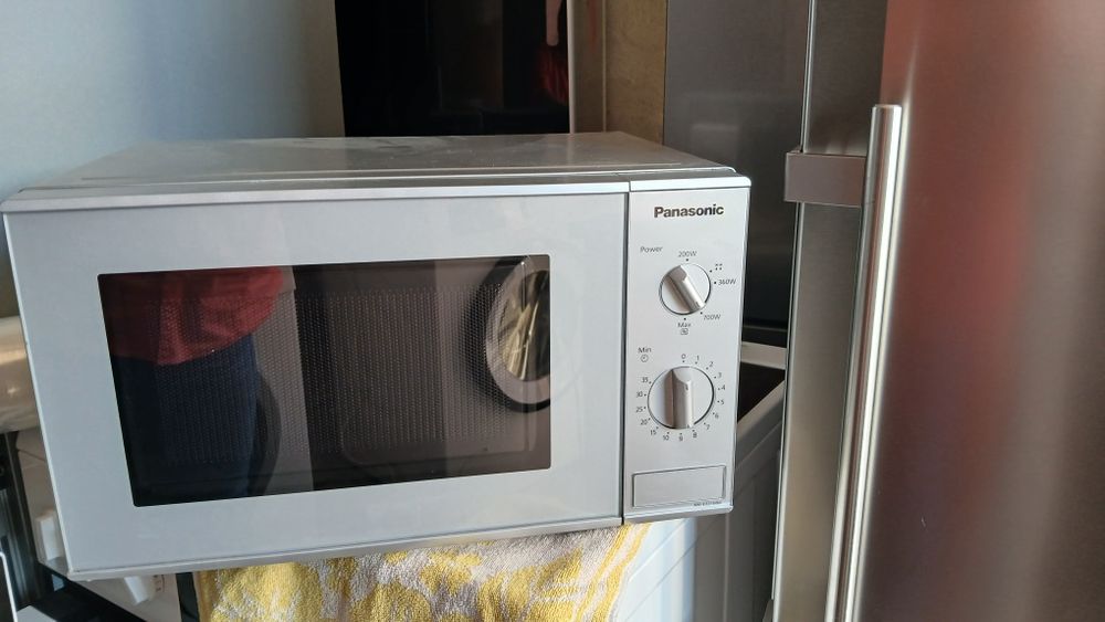 Микроволновая печь  Silvergres  MC28H   с конвекцией   б/у Германии.