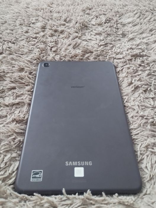 Samsung Tab A 8.4 (2020)  3/32gb