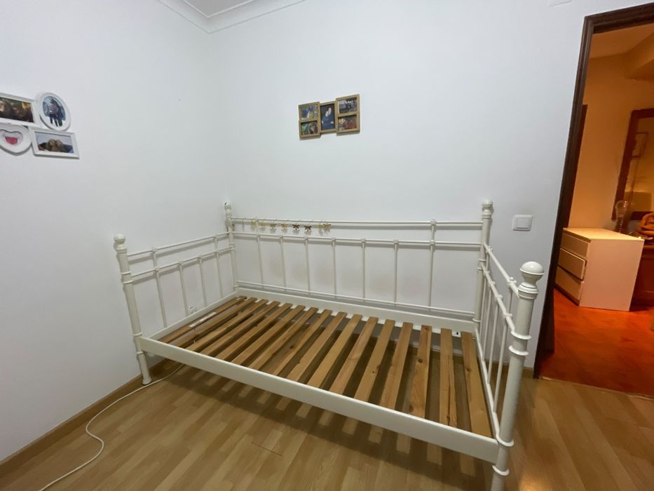 Cama de solteiro