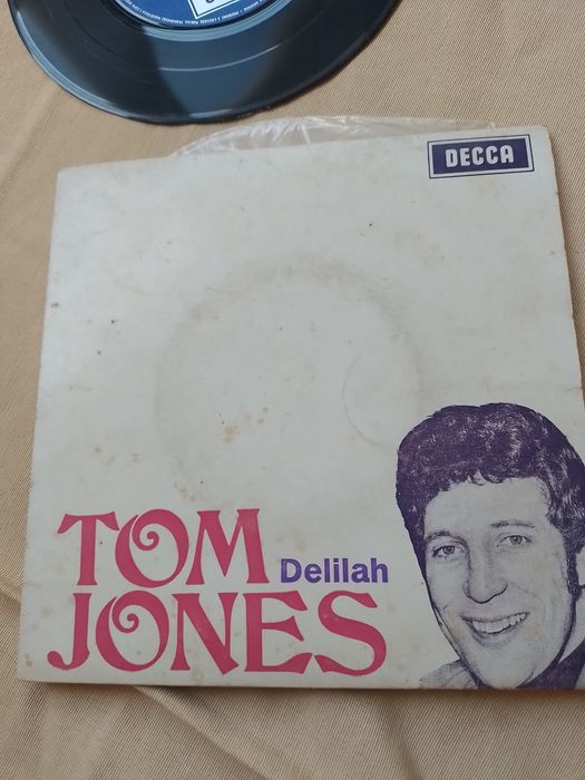 2 discos 45 rpm Tom Jones e Richard Clayderman