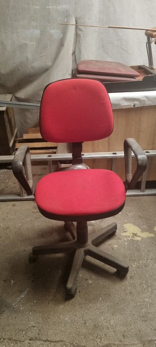 Cadeira de escritório em excelente estado