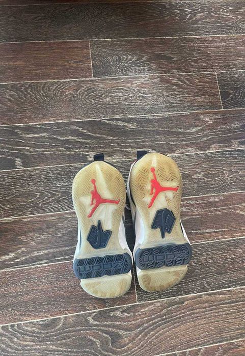 Чоловічі кросівки