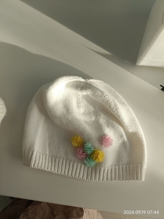 Czapka dzianinowa 48/50 z aplikacją Śliczna