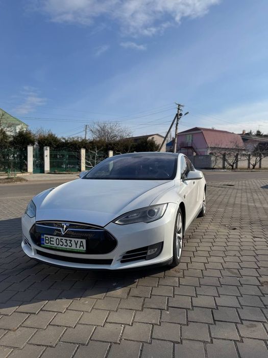 Аренда Tesla model S
