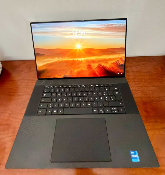 Dell XPS 17 9700|17.3"FullHD+|i7-10750H|32G Ram|Ssd 1Tb|GTX1650 Ti 4Gb