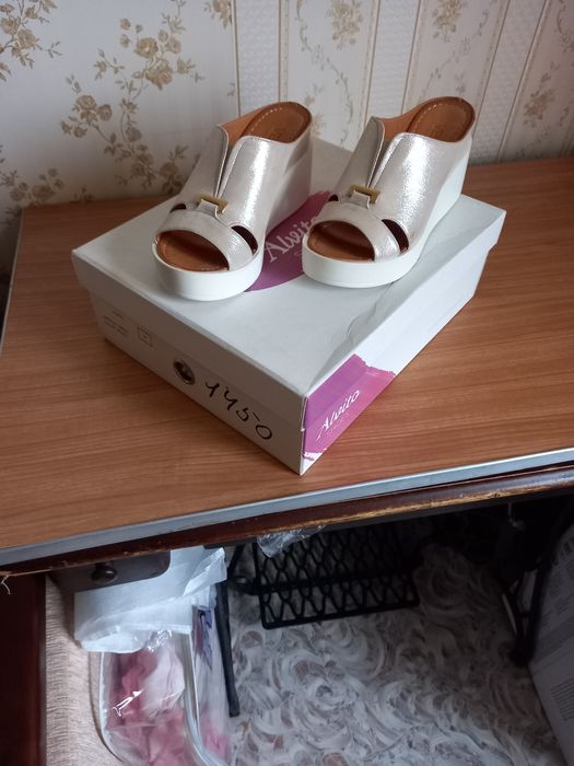 Босоножки кожаные размер 37