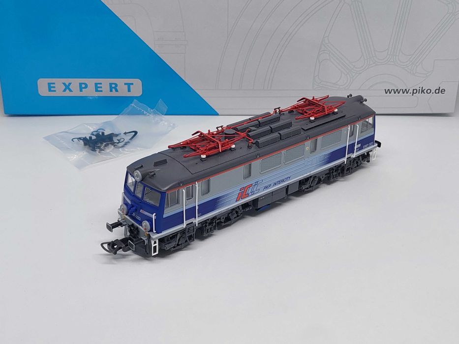 Piko 96378 EU07-323 DCC PKP Intercity H0 Lokomotywa