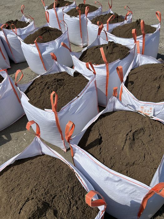 Ziemia ogrodowa kamienia grysy kryszywa kostka taras podjazd