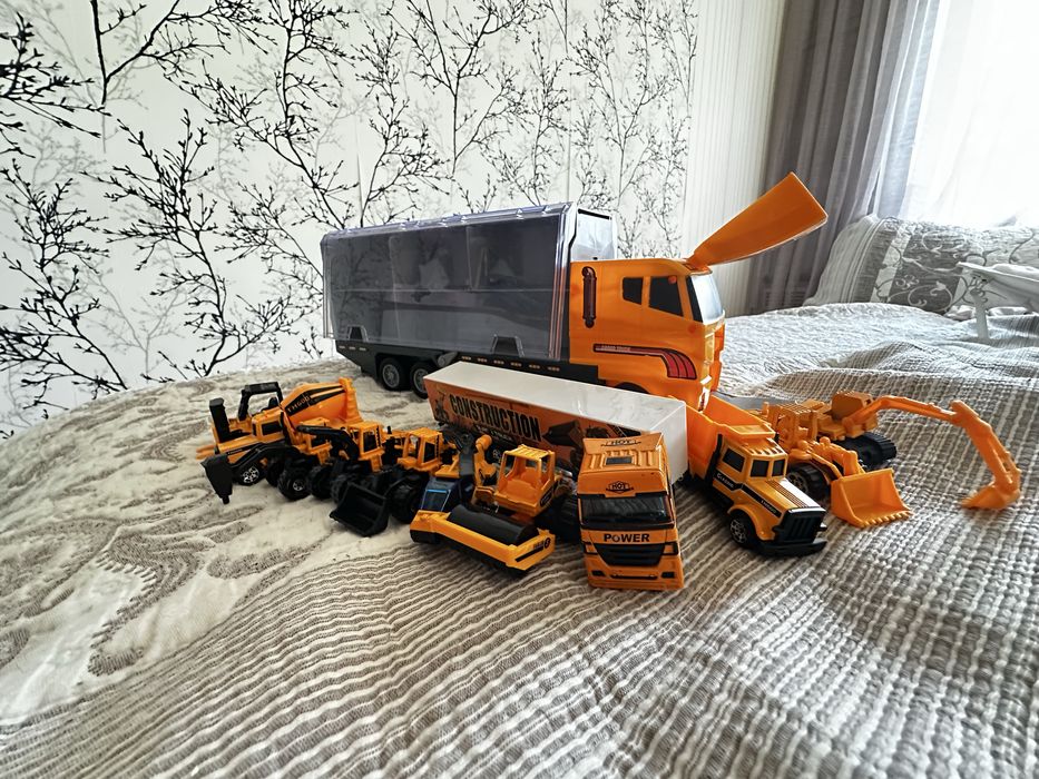 Великий набір будівельної техніки 12 шт | Трак + 11 машинок