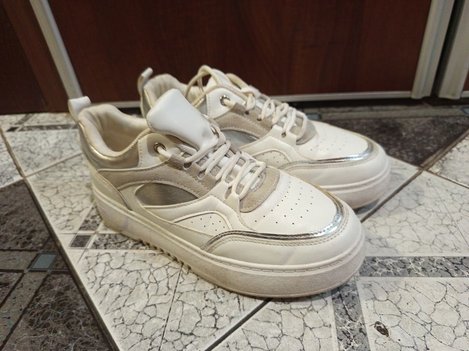 Adidasy rozmiar 40 cena 14zl