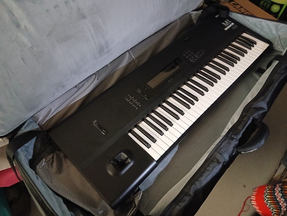 KORG M1 Syntetizador