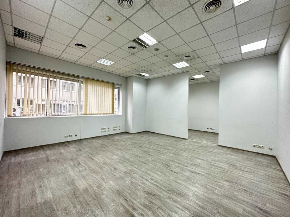 Продаж офісу 1100 кв.м. Бізнес-центр "Сенатор" Володимирська, 101.