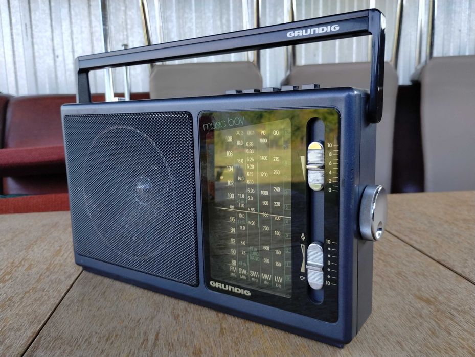 Radiomagnetofon. 7 szt. Panasonic. Grundig. JVC. Hitachi.