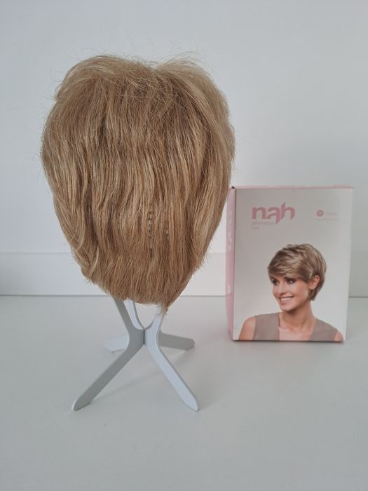 Krótka peruka damska blond NAH Alternative Hair (włókno modakrylowe)