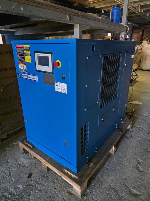 Sprężarka LMF LK22-8.5 + osuszacz + zbiornik 1000l