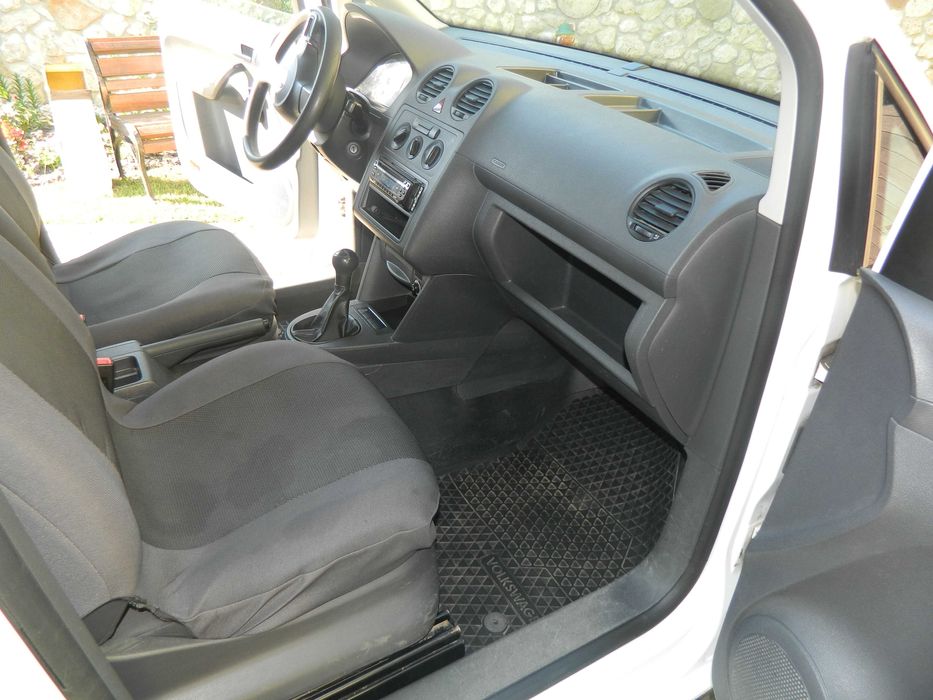 Volkswagen Caddy груз. 2011 року 1.6 TDI.