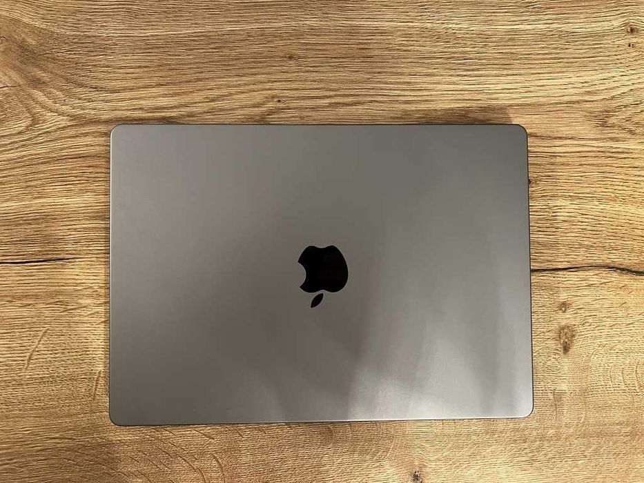 MacBook Pro 14 (2023) M3 16 GB RAM 512 GB SSD