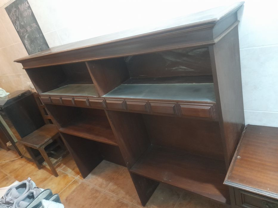 Móvel Vintage em Madeira Maciça