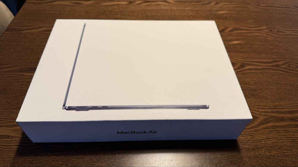 MacBook Air 13'' M364283837597315121
