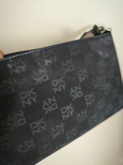 Carteira preta DKNY