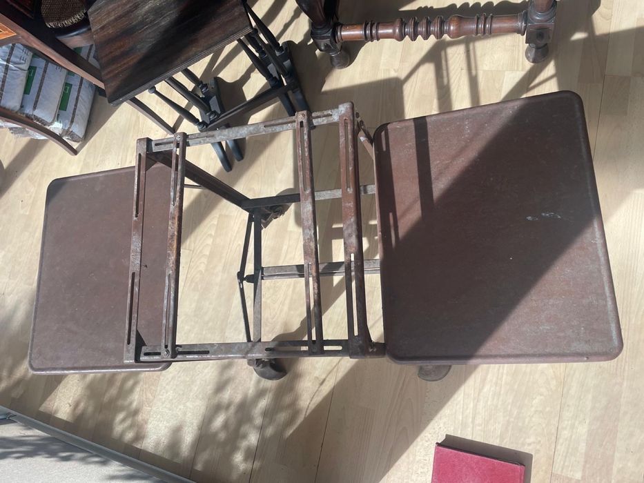 Mesa industrial em ferro