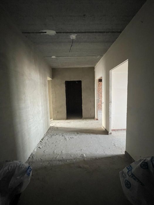 Продам 2ком. 77.8м2. + кладовка 4м2. ЖК Атлант ул. Антоновича,36