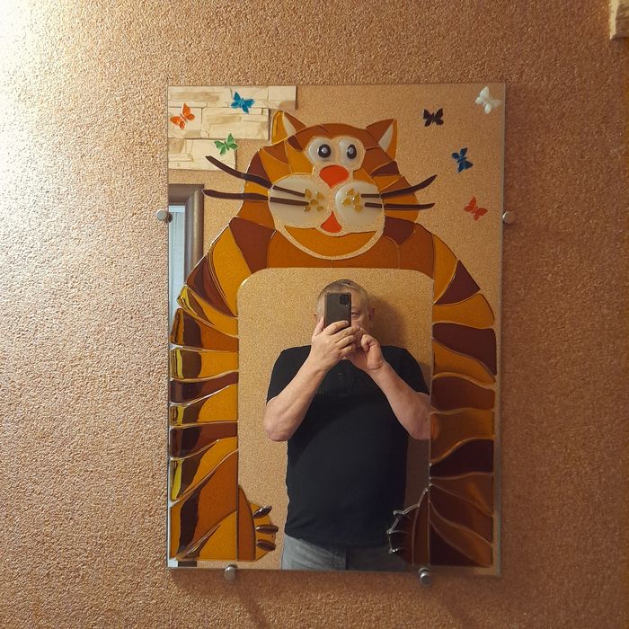 Дзеркало. Вітражне. В гарному стані.