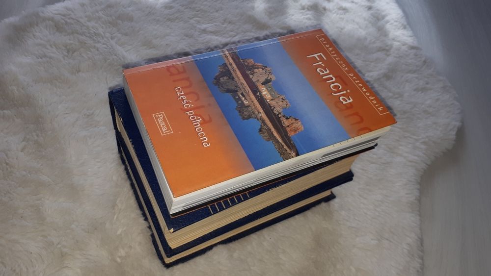 Francja - część północna i słowniki polsko - franc. i franc. - polski