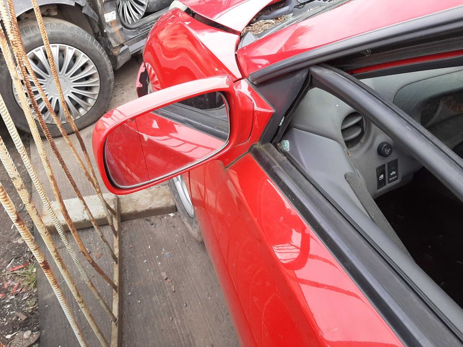 Toyota Celica 1.8 VVTi Coupe 2001r.Lusterko zewnętrzne lewe.