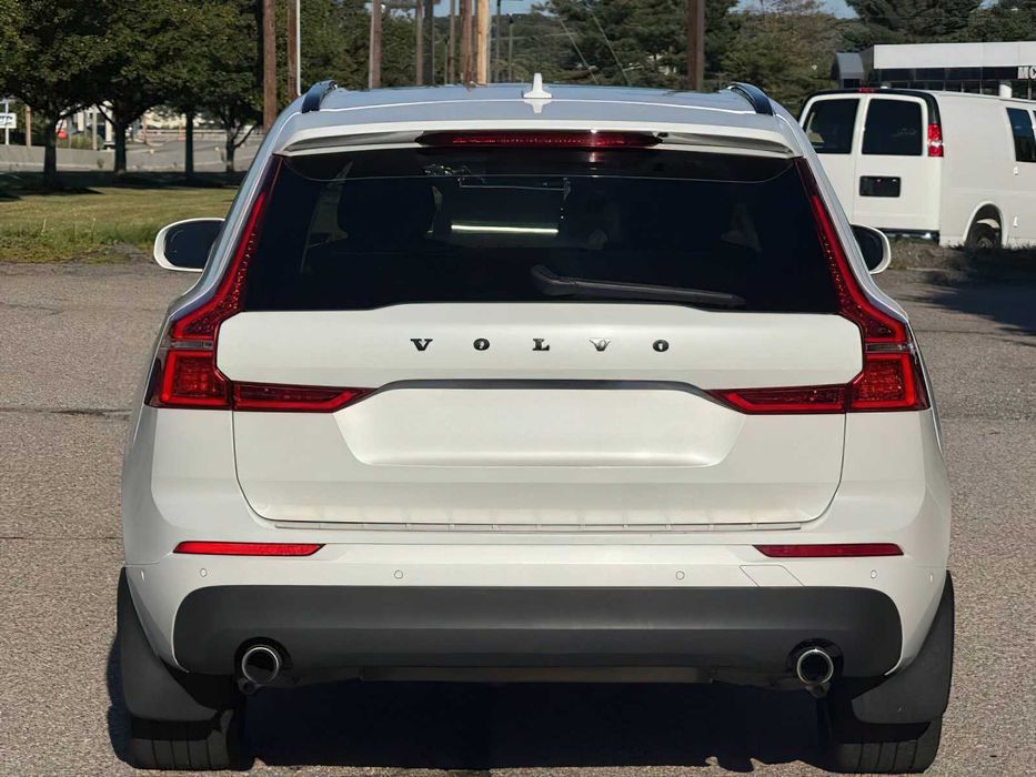 Volvo XC60      2018