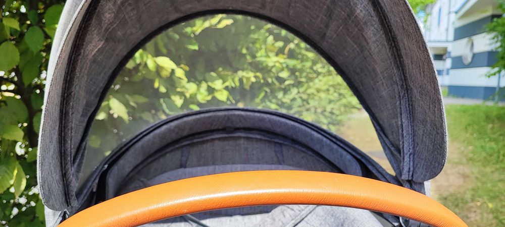 Stokke Crusi, Black Melange, skórzane rączki, wózek dziecięcy