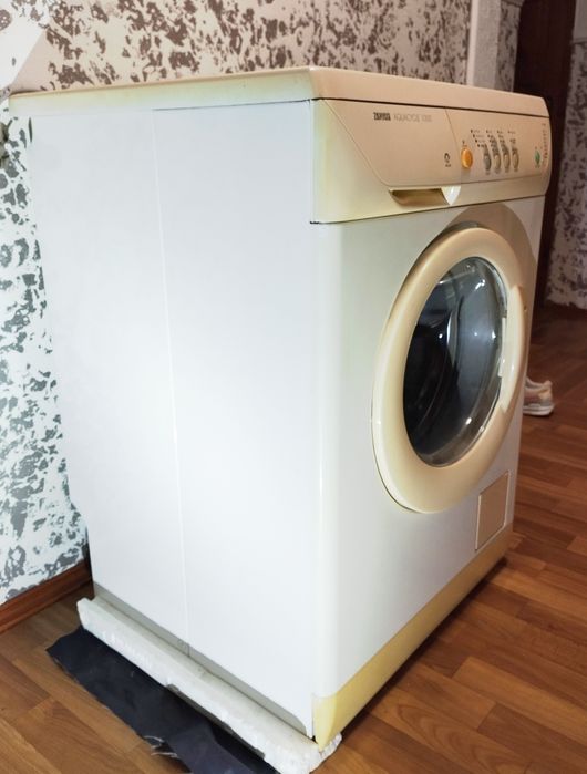 Пральна машина Zanussi Aquacycle 1000  mod. FE 1004