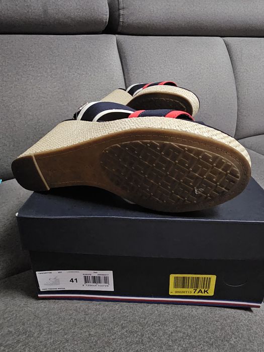 Buty na koturnie Tommy Hilfiger
