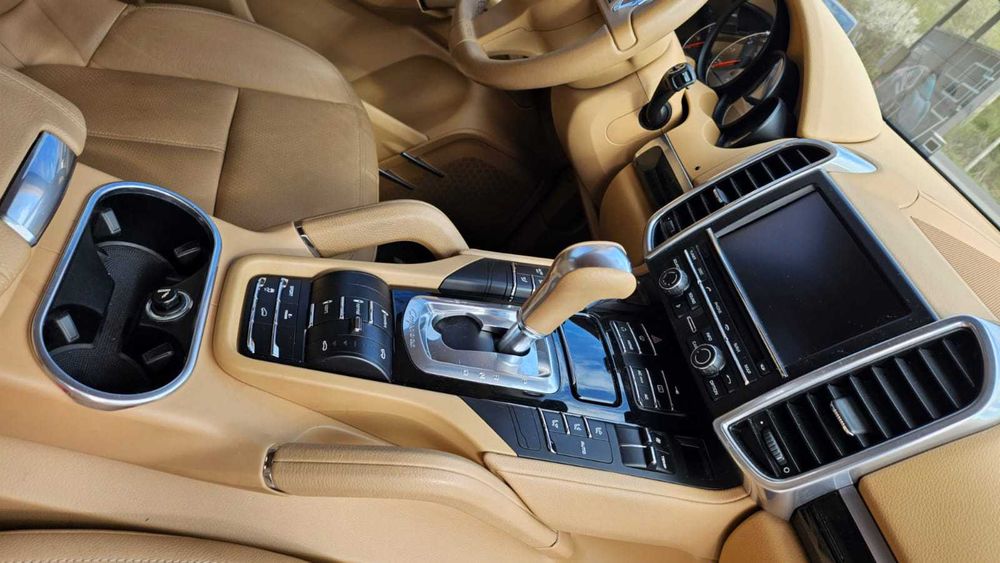 Porsche Cayenne 2010 Гібрид