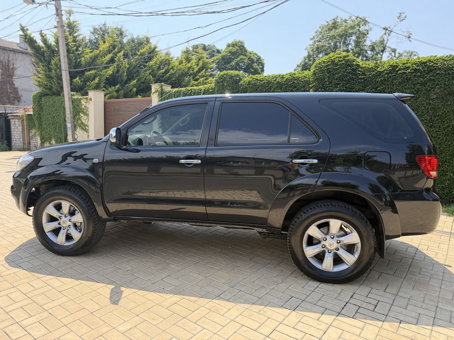 Продам Toyota FORTUNER Газ/Бензин