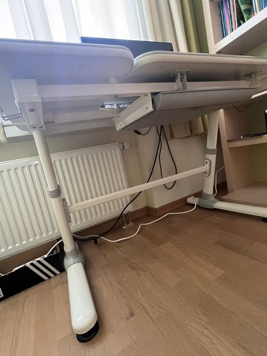 Парта дитяча шкільна