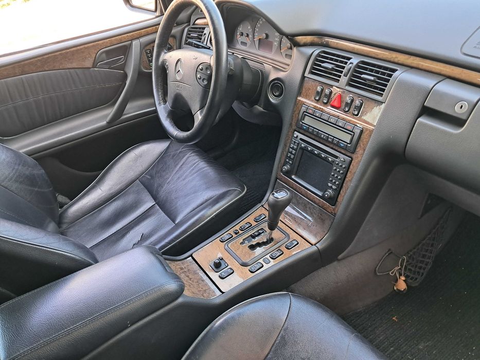 MERCEDES E 320 CDI carrinha 7 lugares automática