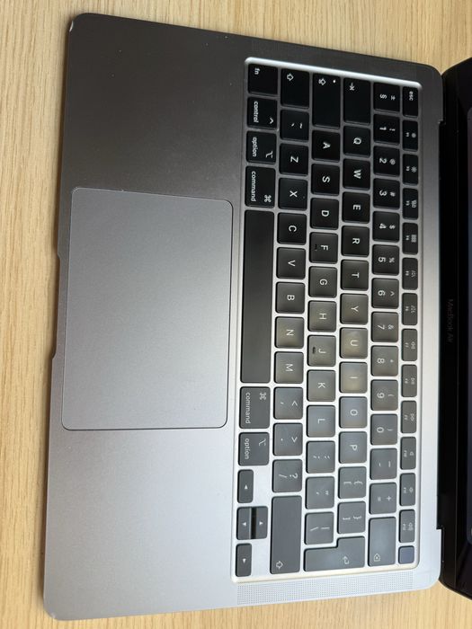 MacBook air 2020 intel