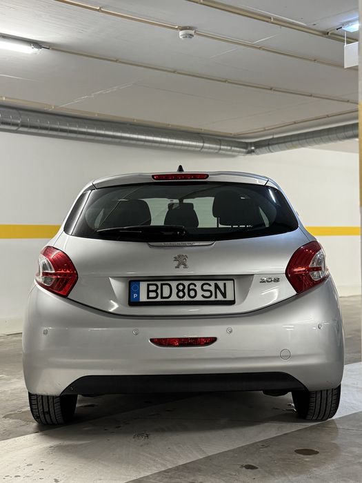 Vendo Peugeot 208 — fotografia 3