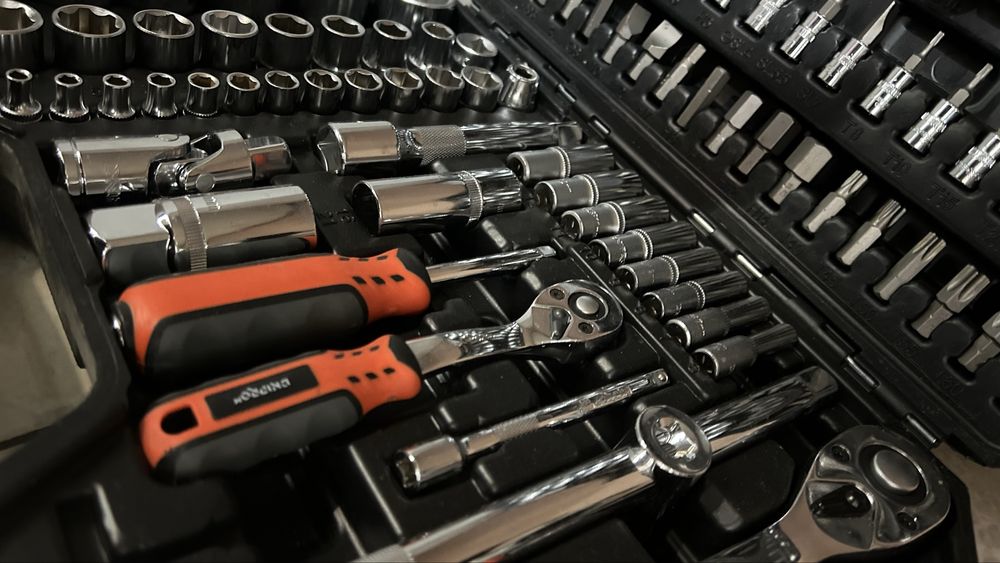 Набір інструментів Дніпро М Ultra 110pcs