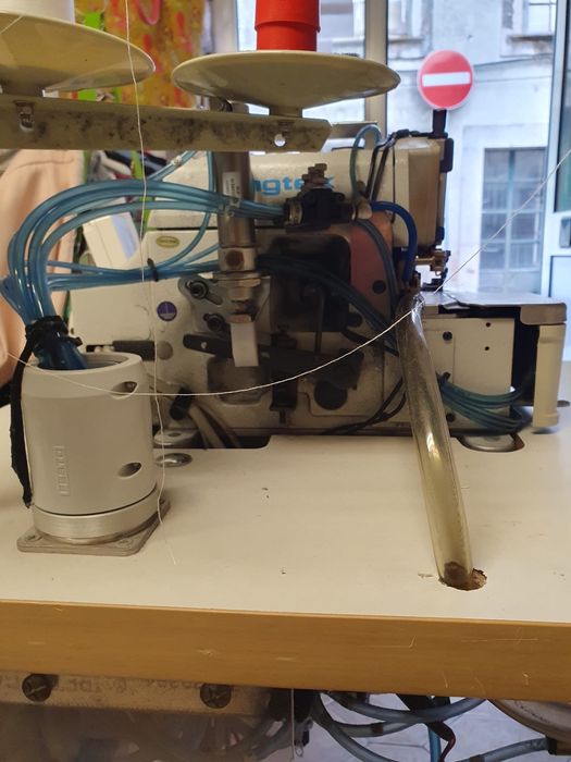 Vende se máquina de corte e cose industrial