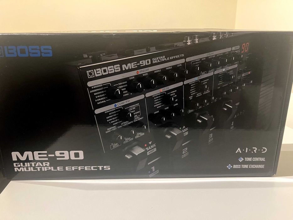 Pedaleira Boss ME-90