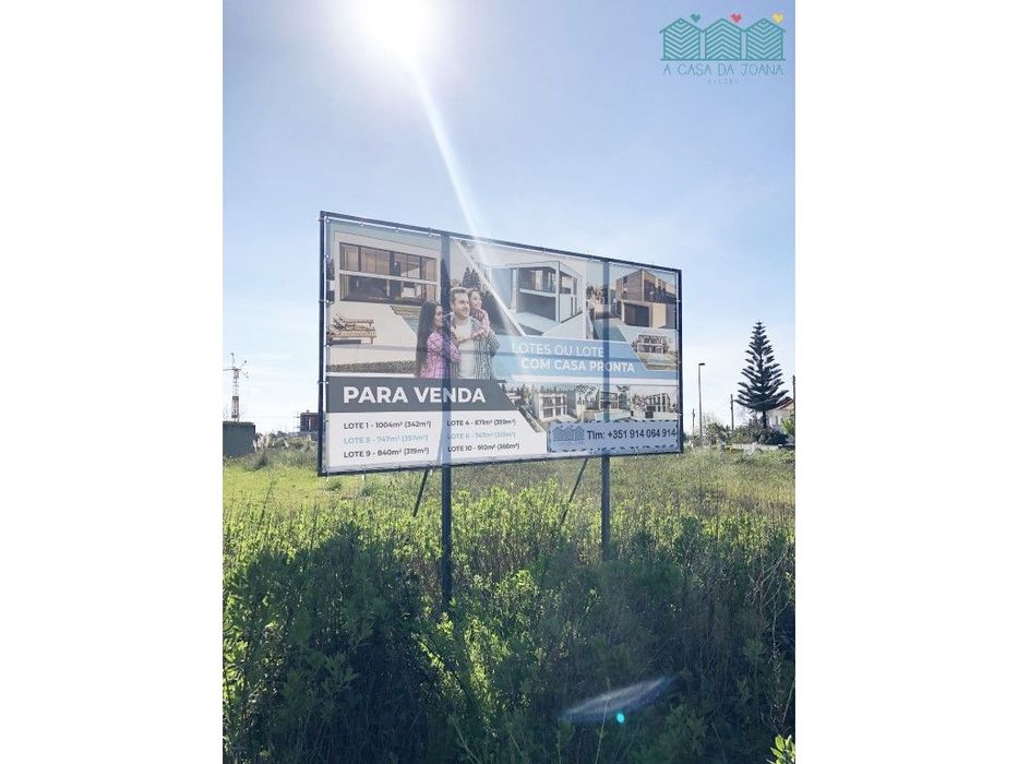 Terreno 747m2 na Rua do Crasto/Universidade