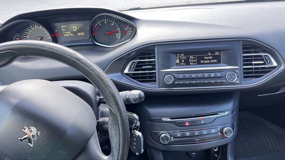 Peugeot 308 zadbany silnik 1.6 ekonomiczny