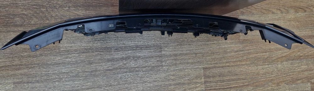 Решетка радиатора Nissan Rogue T33 рестайлинг