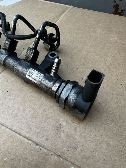 Топливная рампа Volkswagen Passat B7 CC Variant Sharan Crafter