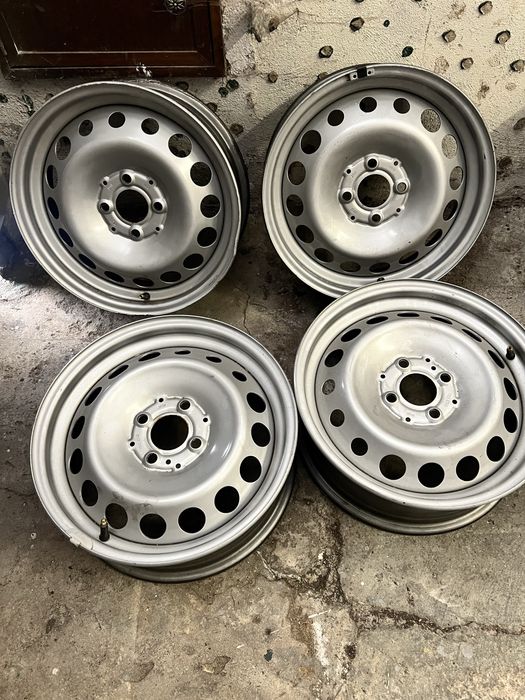 Corsa b ,jantes 15 e prendedor do sinto