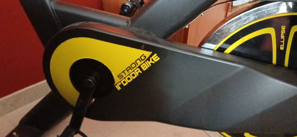 Bicicleta estática Ellipse strongbike